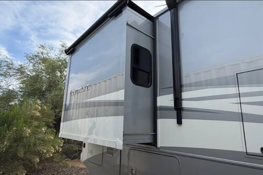 Arizona Adventurer