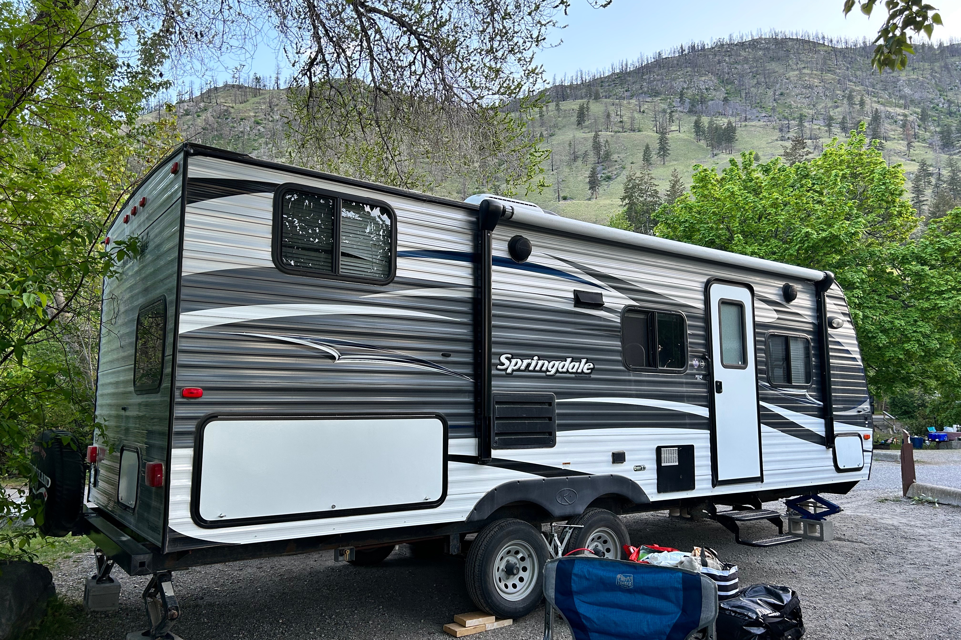 Curt’s Springdale Bunkhouse 22 foot Travel Trailer