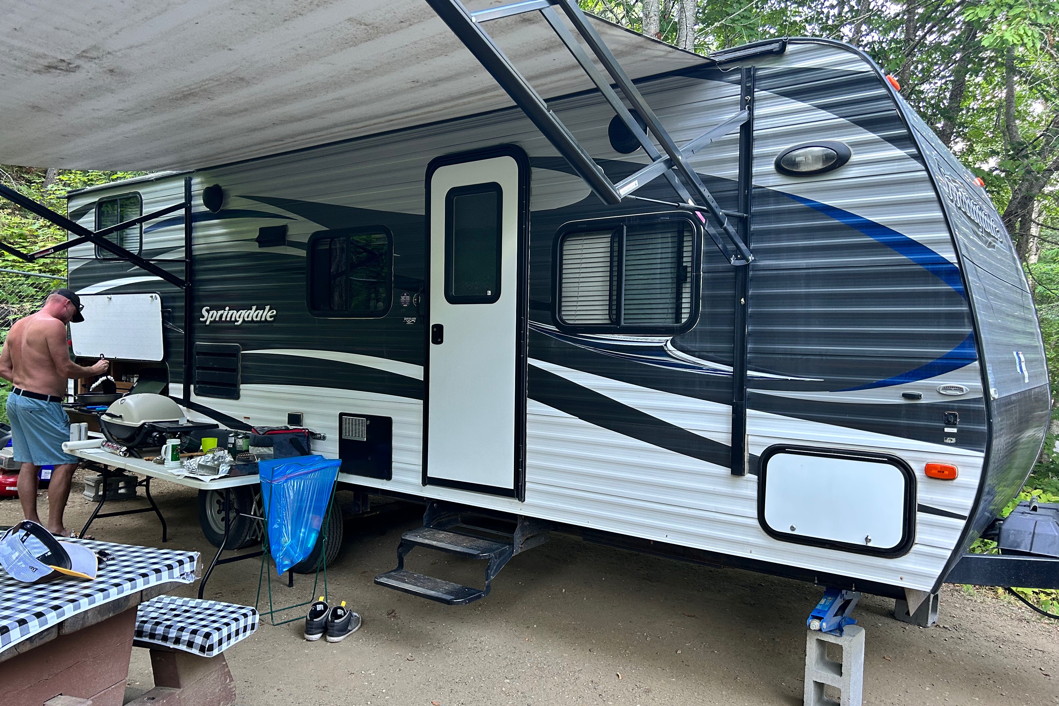 Curt’s Springdale Bunkhouse 22 foot Travel Trailer