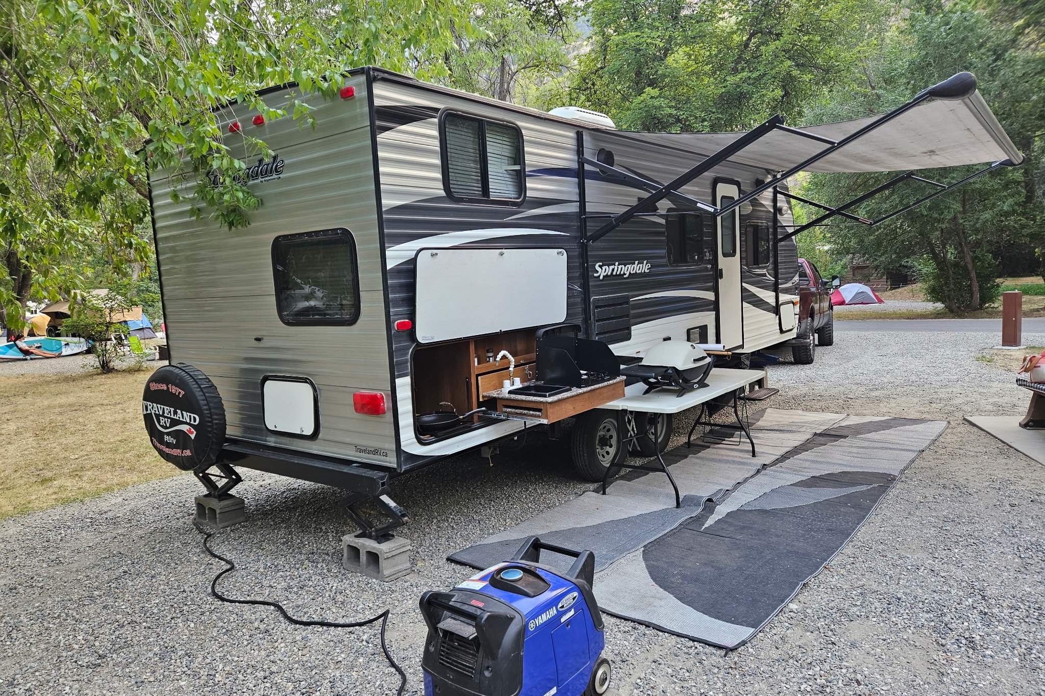 Curt’s Springdale Bunkhouse 22 foot Travel Trailer