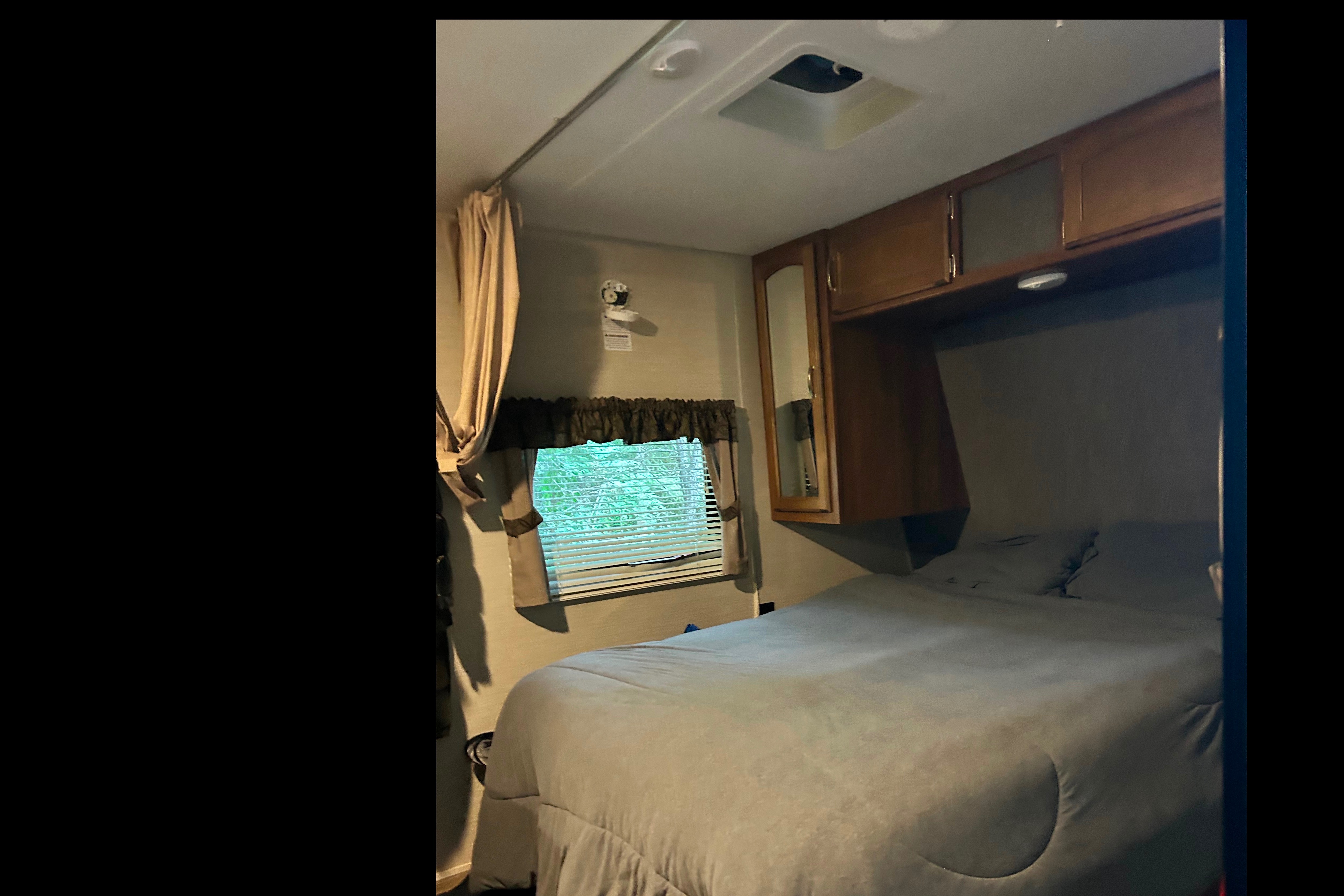 Curt’s Springdale Bunkhouse 22 foot Travel Trailer