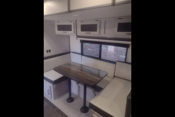 Mallard with Bunks and King bed: No Prep fee. Fully Equipped: Delivery Avail. ($85)
