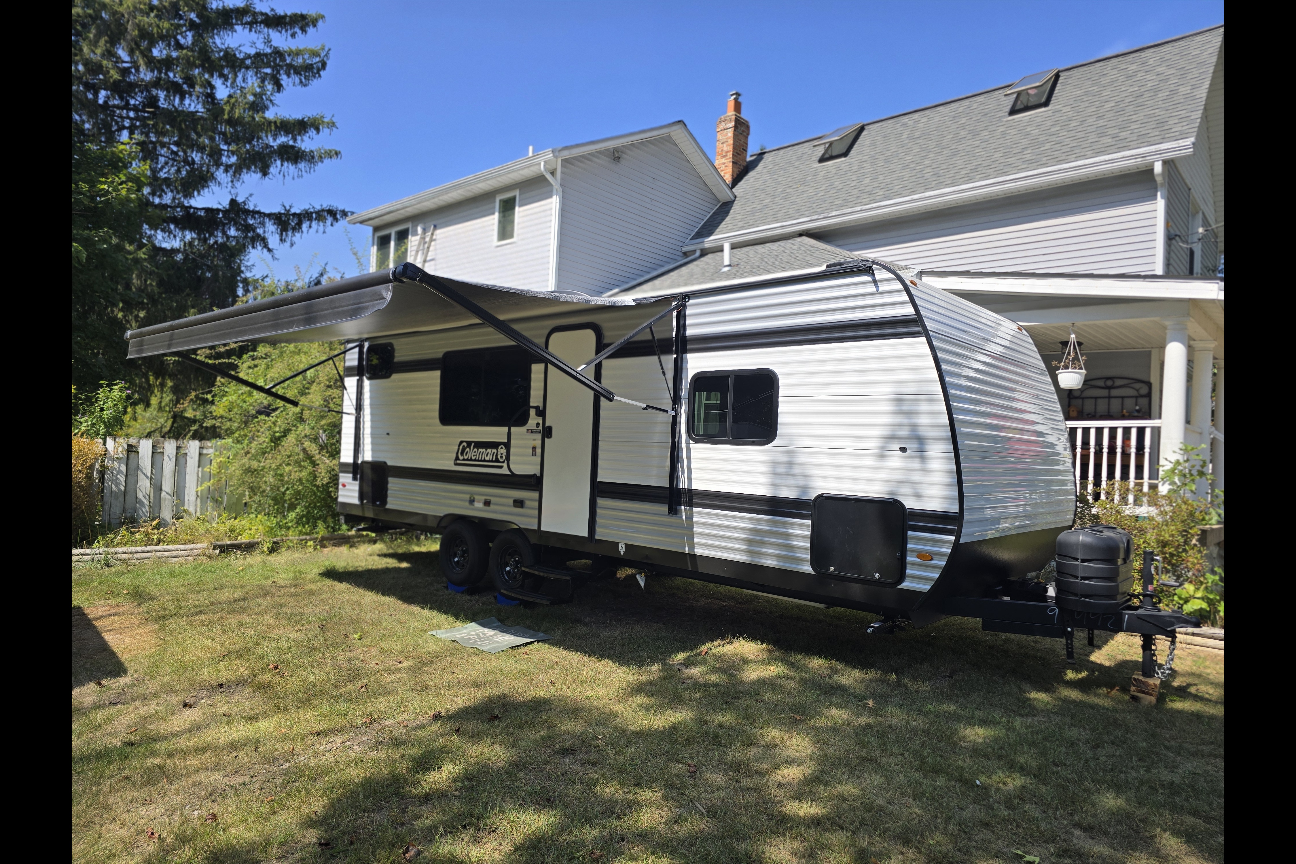 Brand New! 2025 Keystone Coleman 23B Travel Trailer