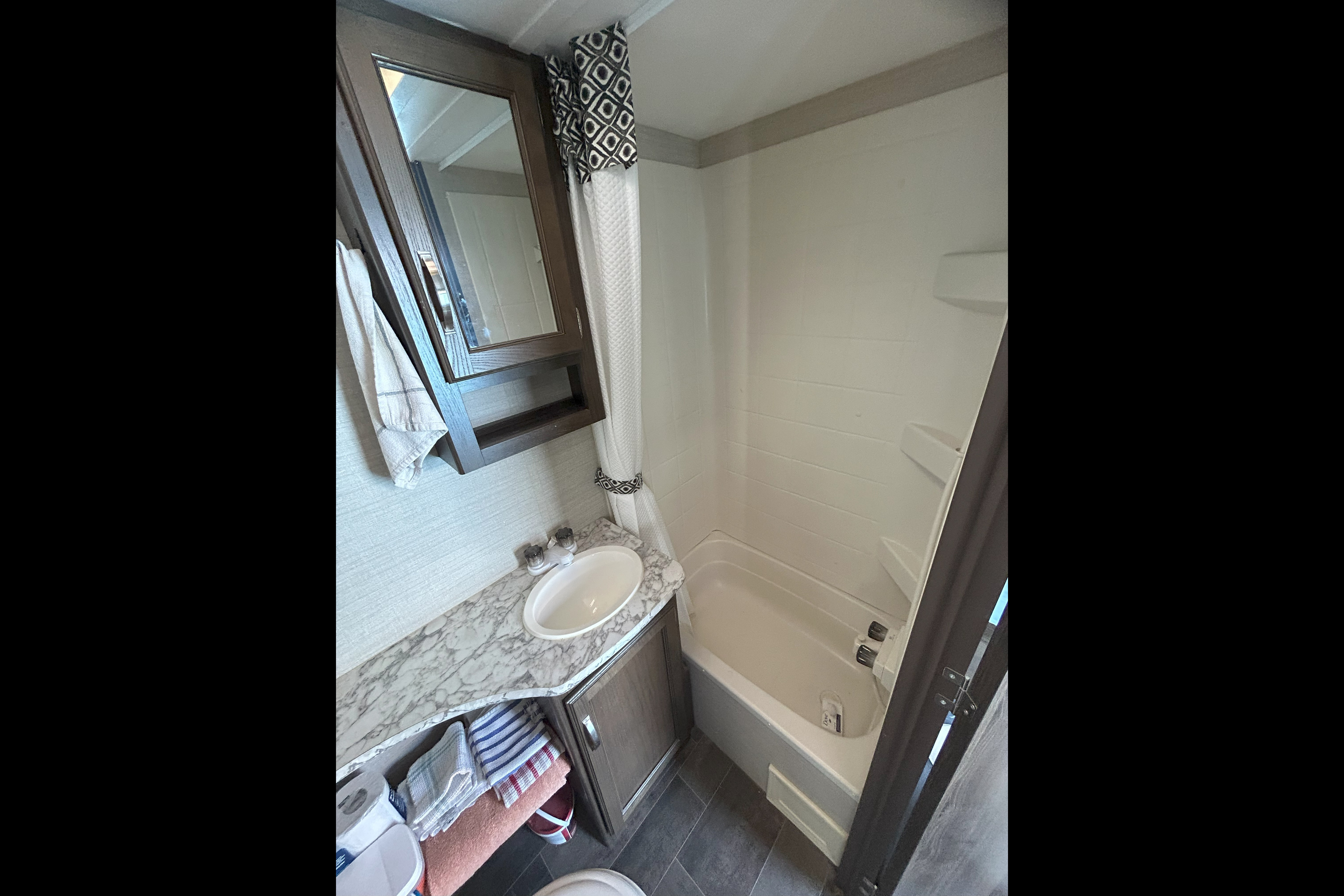 Daniel's 22' Keystone Crossfire Travel Trailer