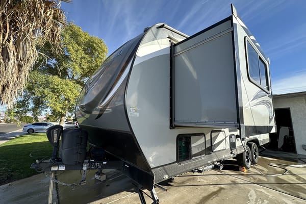 Fully self contained toy hauler with on board fuel and generator, great for bikes and quads