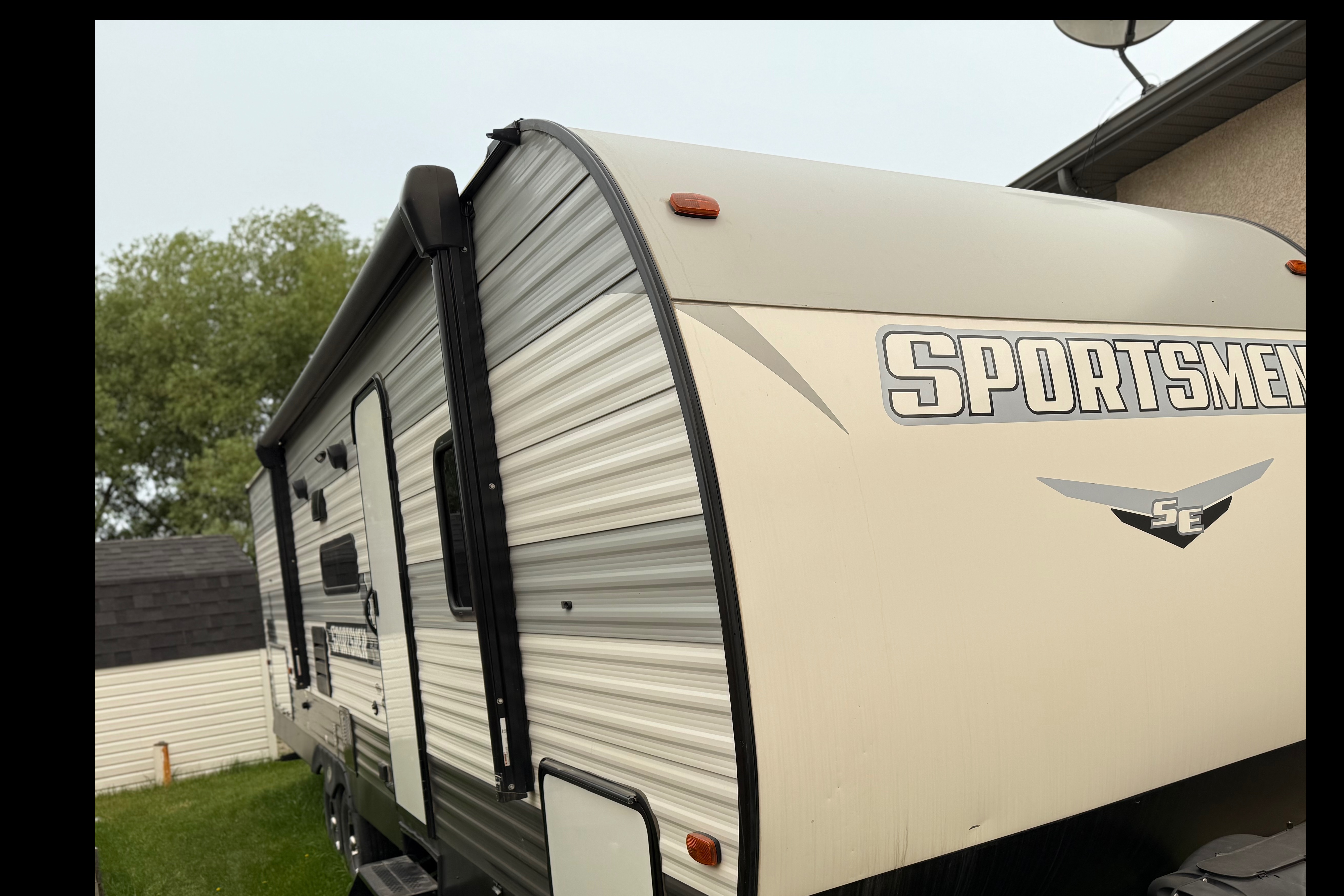 Tom’s K-Z Sportsmen Travel Trailer