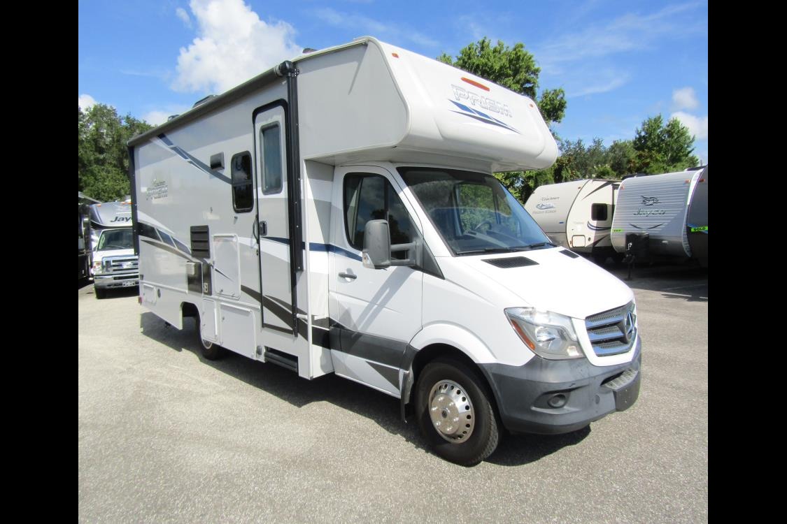 The Silver Star Suite - Double-Slide Deluxe Mercedes Benz Prism 2300DS Exclusive Rental