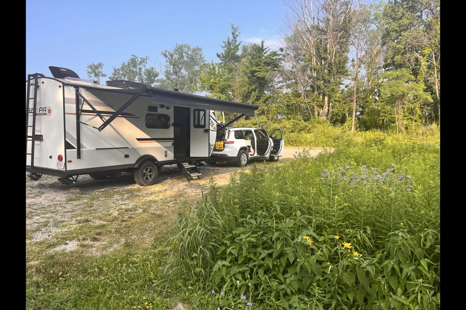 Adventure-Ready Geo Pro 20BHS! Easy to Tow. Sleeps 6