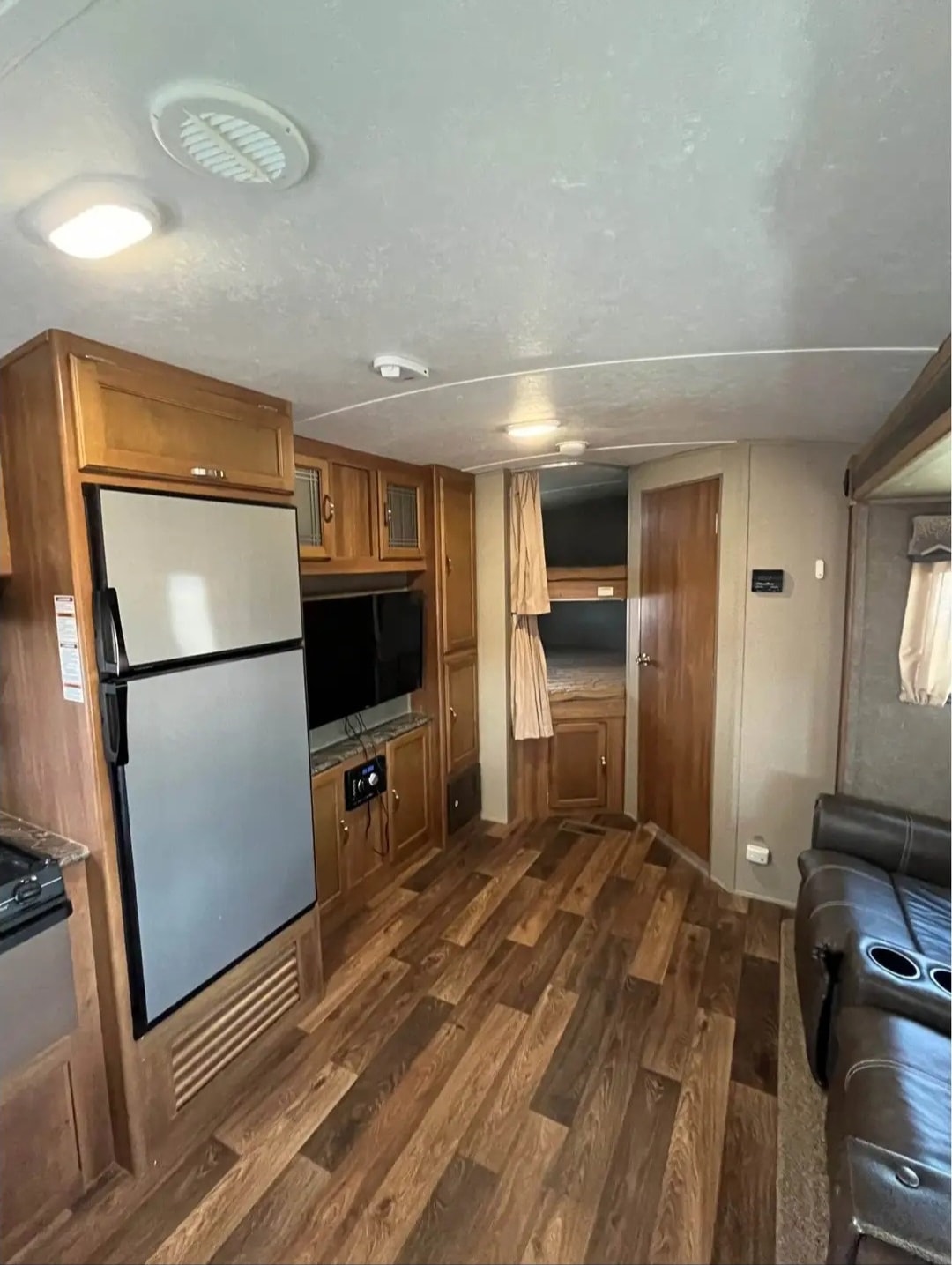 Norfolks Springdale Keystone  SG270LE Travel Trailer