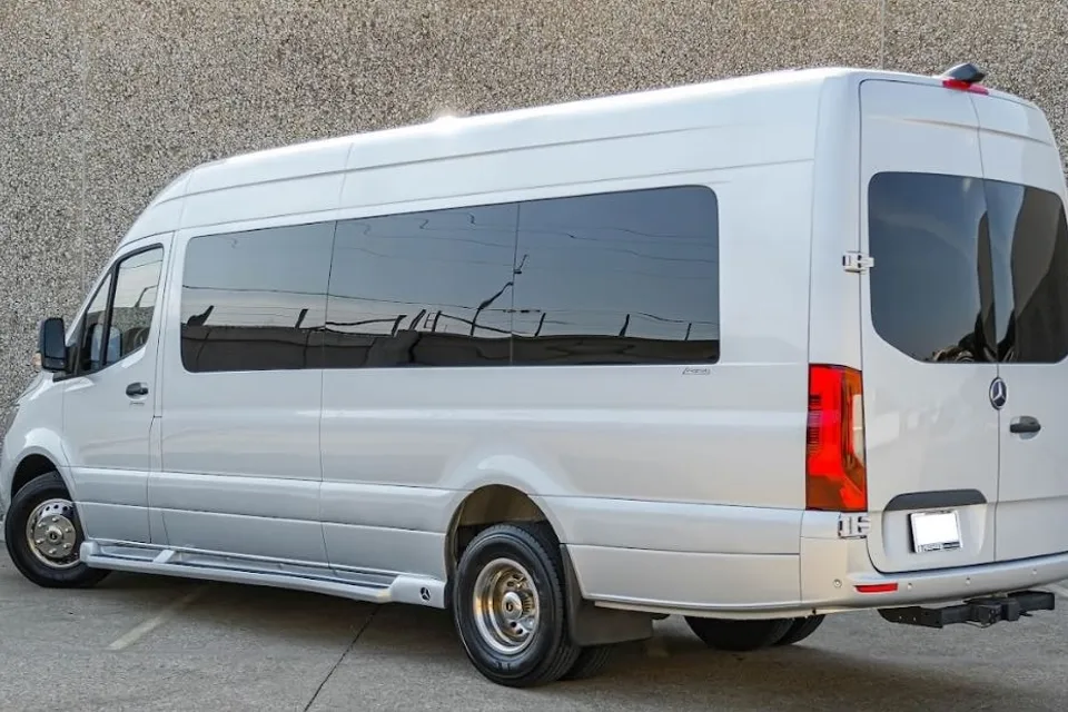 Mickey's Regency RV Sprinter 3500xd 170 EXT Class B