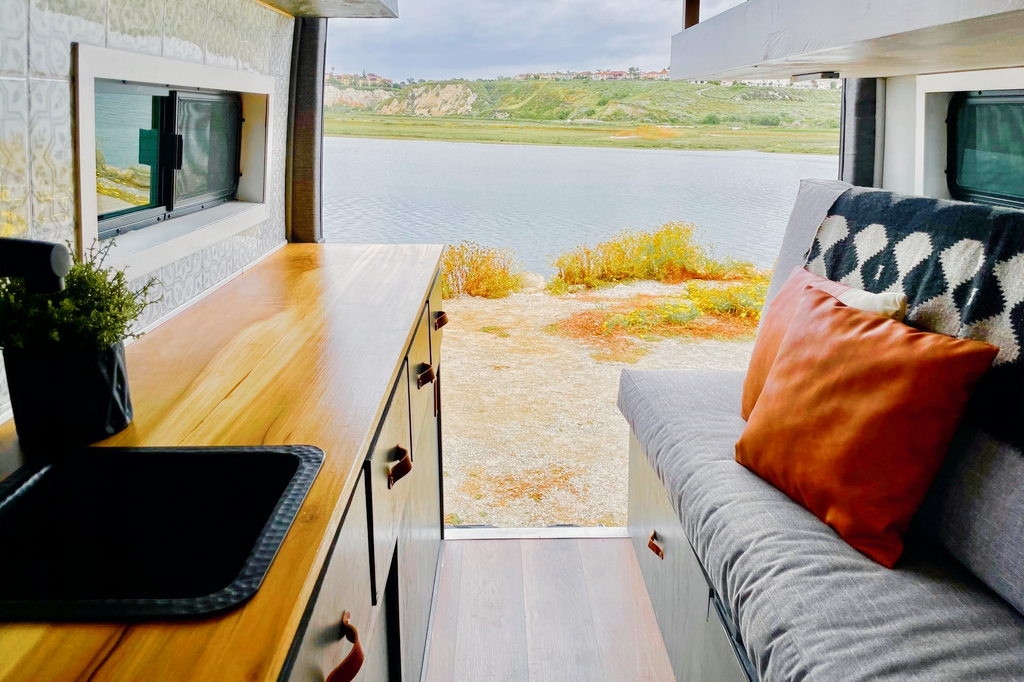 Sprinter Fully stocked for Family on/off Grid