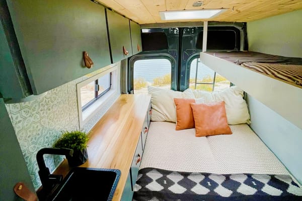 Sprinter Fully stocked for Family on/off Grid