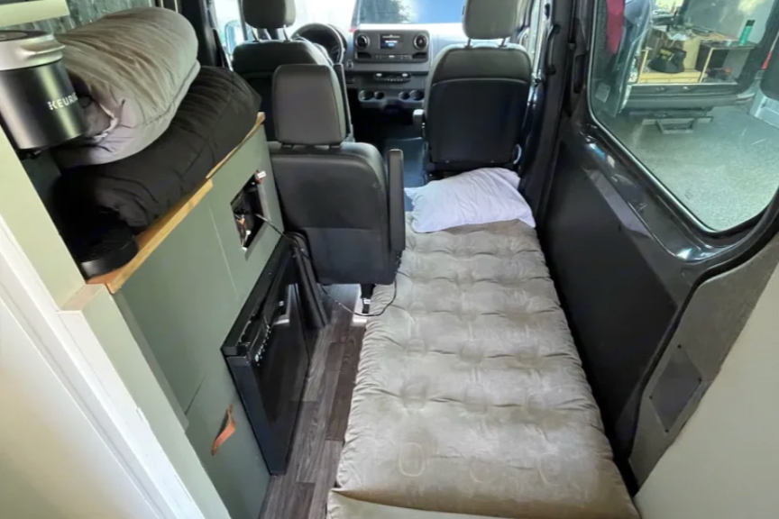 Sprinter Fully stocked for Family on/off Grid