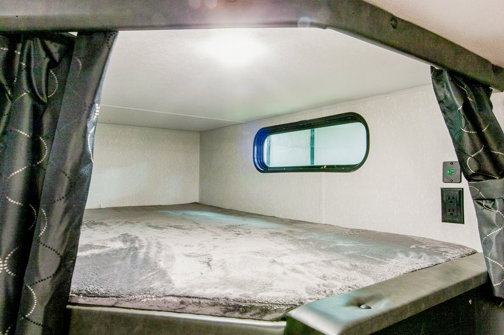 2022, 27-ft Fully Equipped Trailer