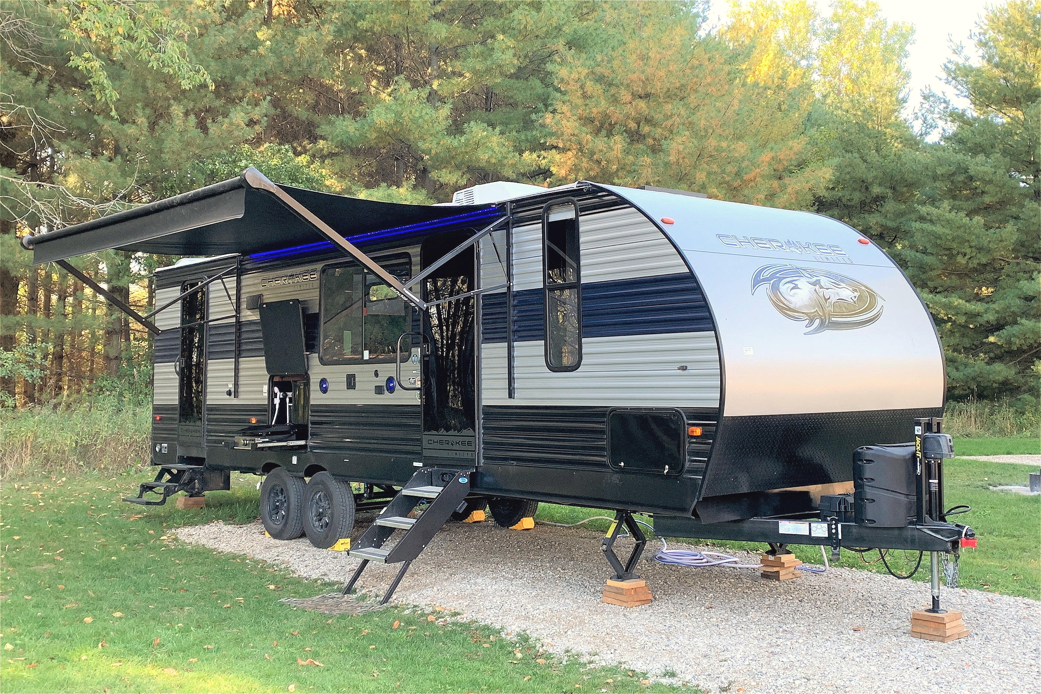 2022, 27-ft Fully Equipped Trailer