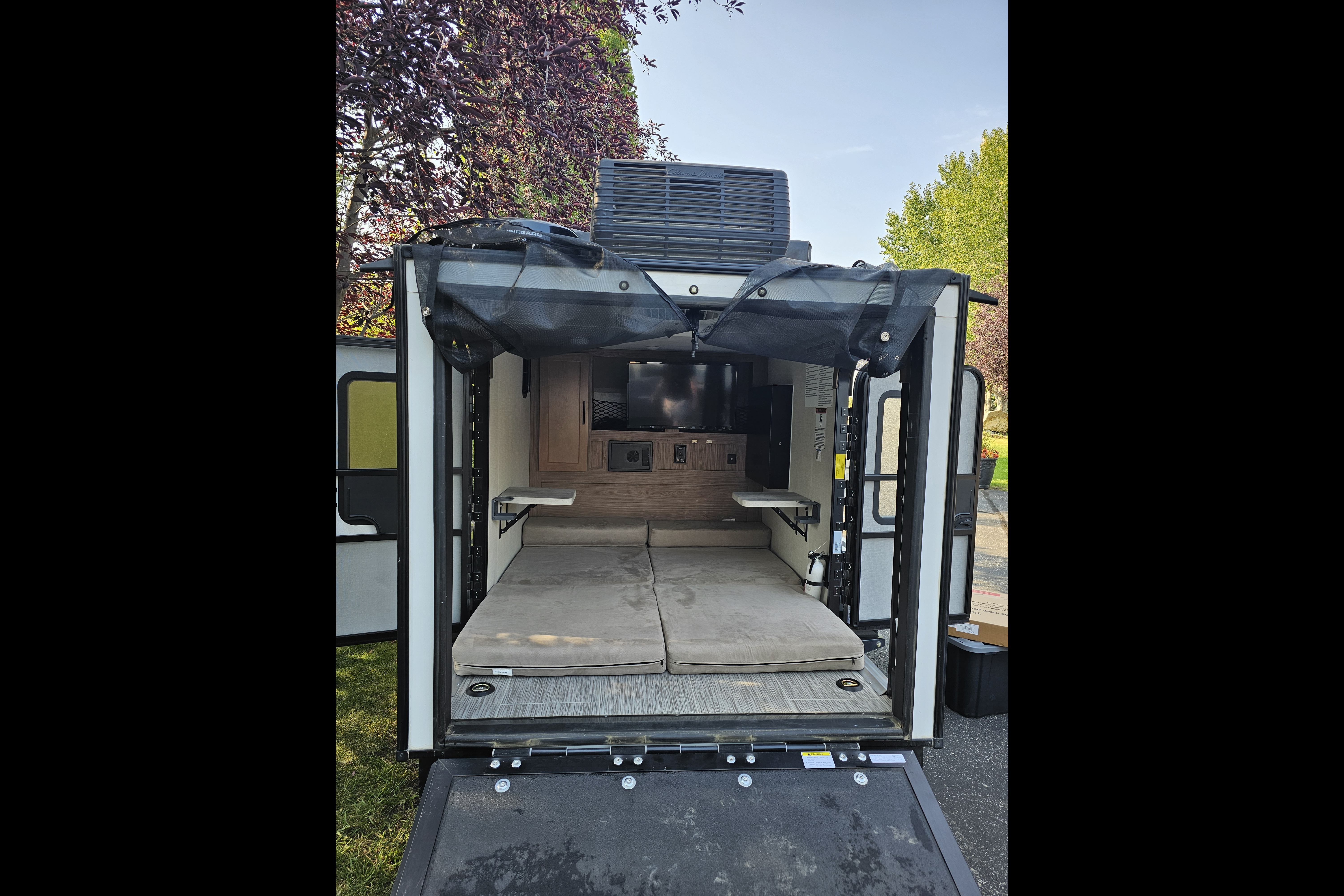 No Boundaries 10.6 Micro Trailer/Toy Hauler