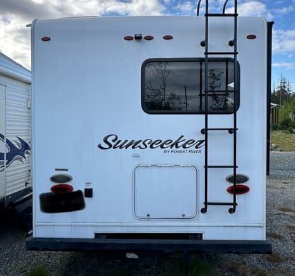 Forest River 2300 Sunseeker Class C