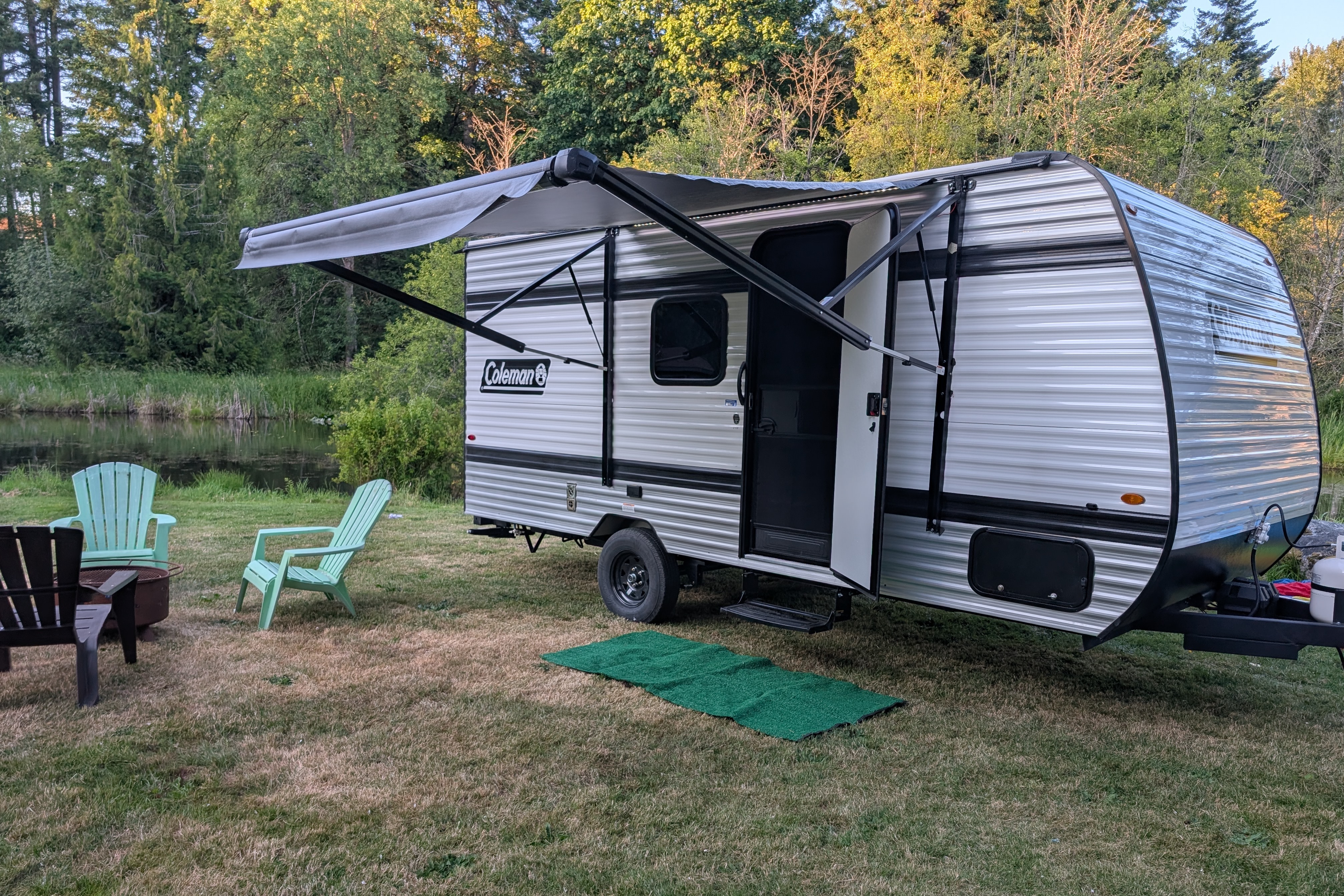 Carsons Coleman 17b Travel Trailer