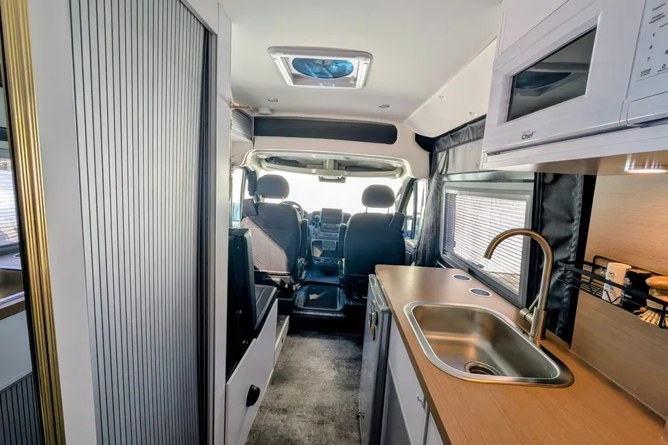 VanExplore