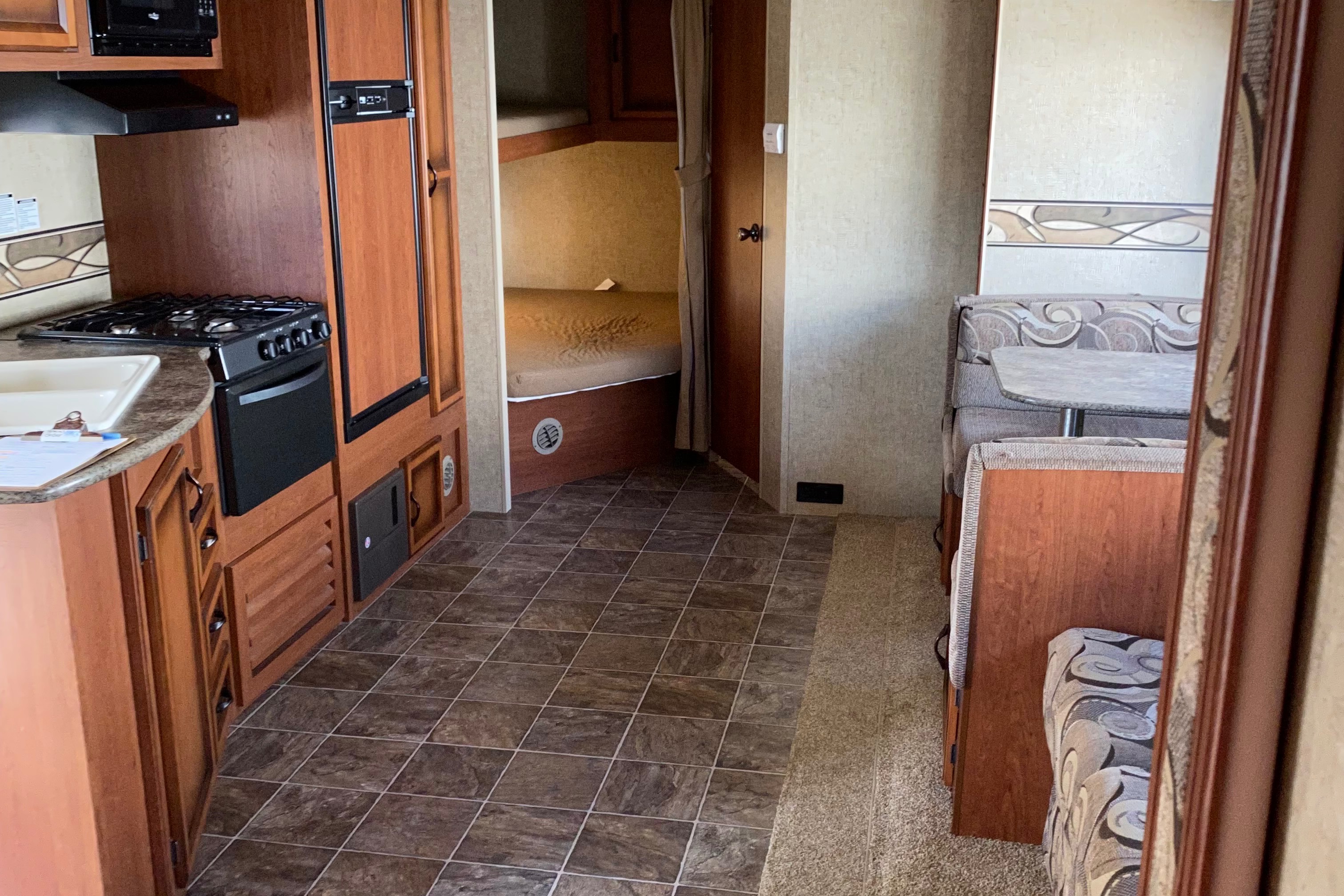 Hilary the 2nd - Clean 28’ Travel Trailer