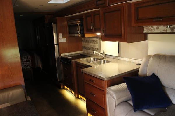 Brad and Kim’s Holiday Rambler Vesta 30f Class C