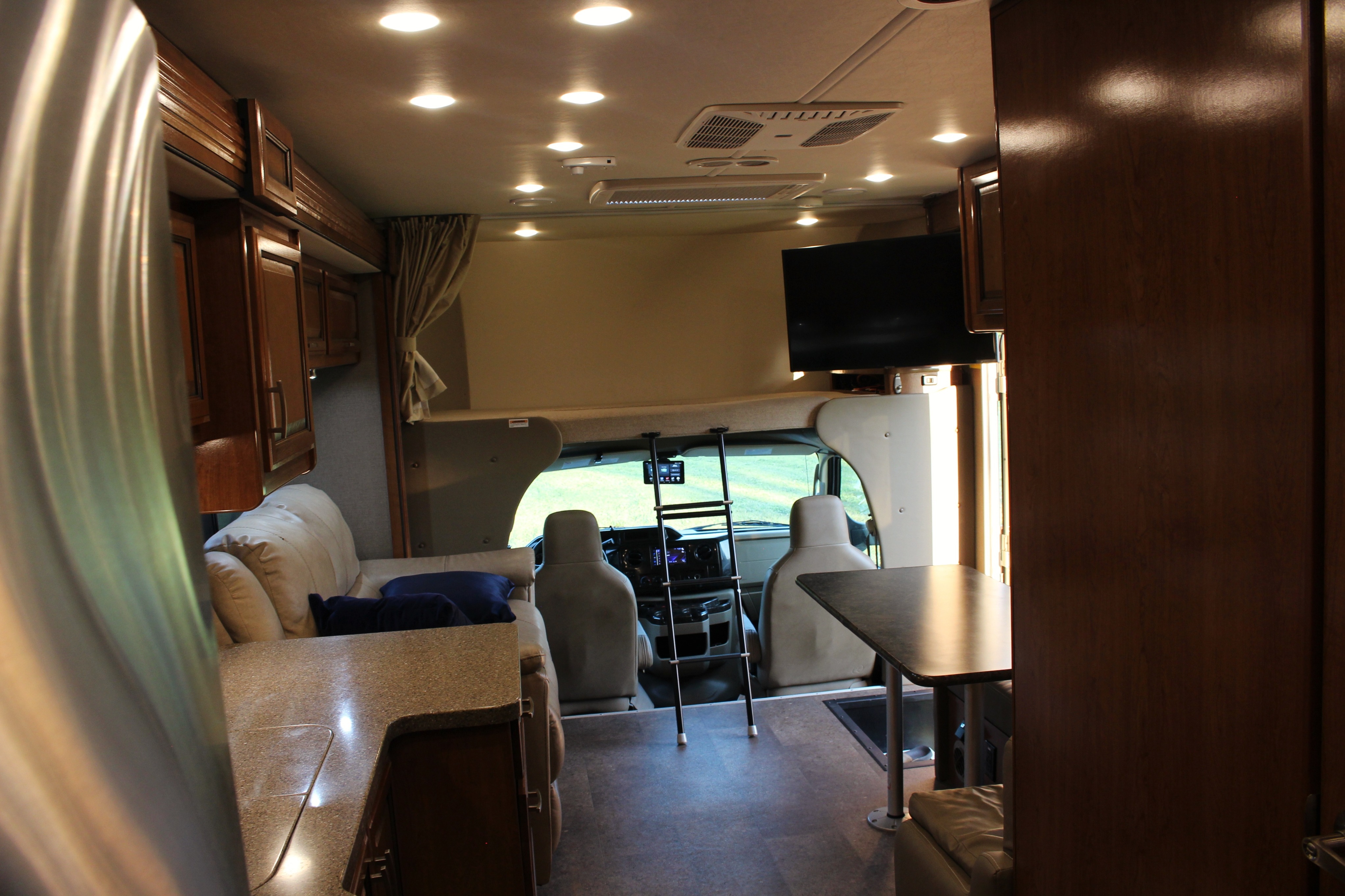 Brad and Kim’s Holiday Rambler Vesta 30f Class C