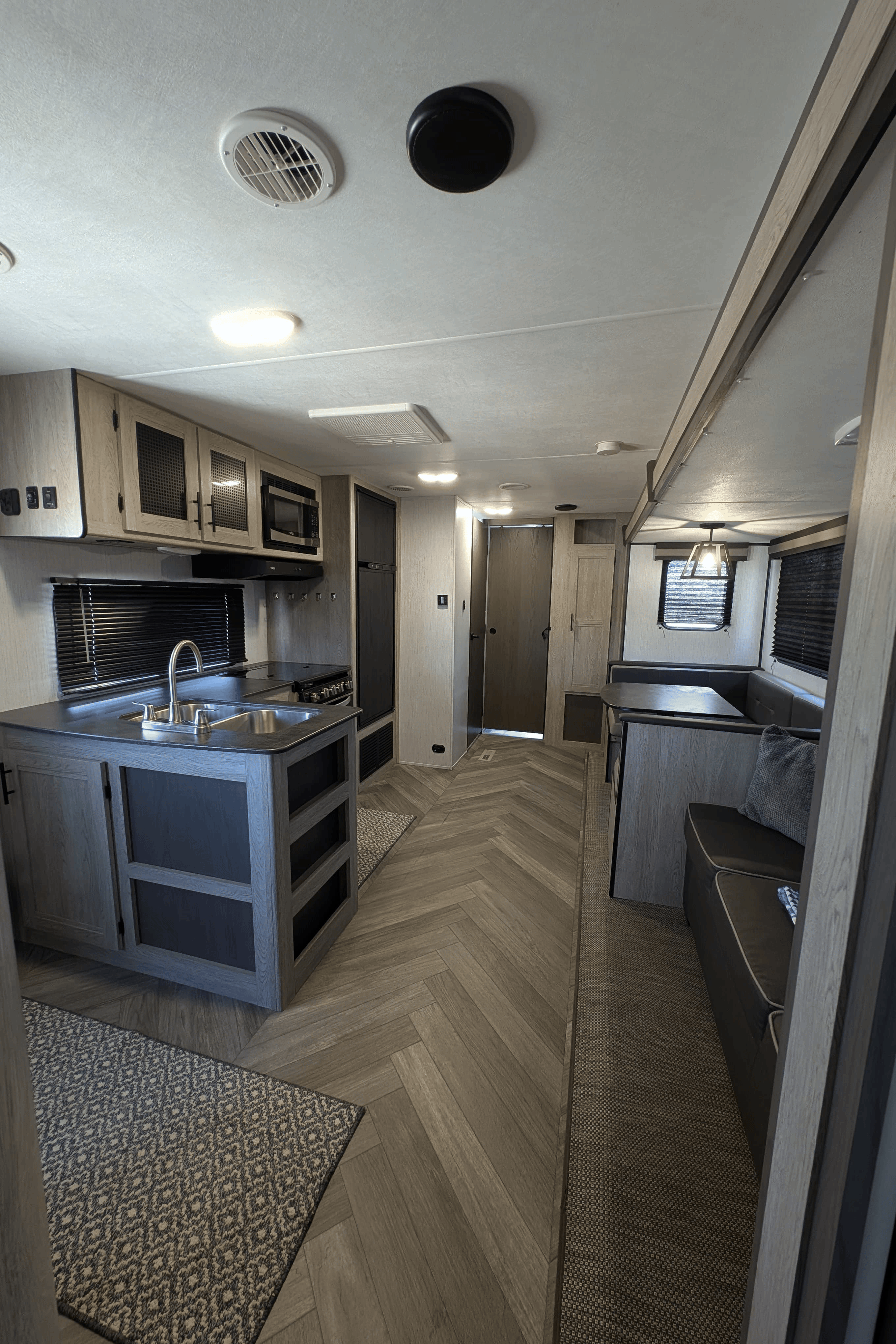 Heartland Prowler 320bh Travel Trailer