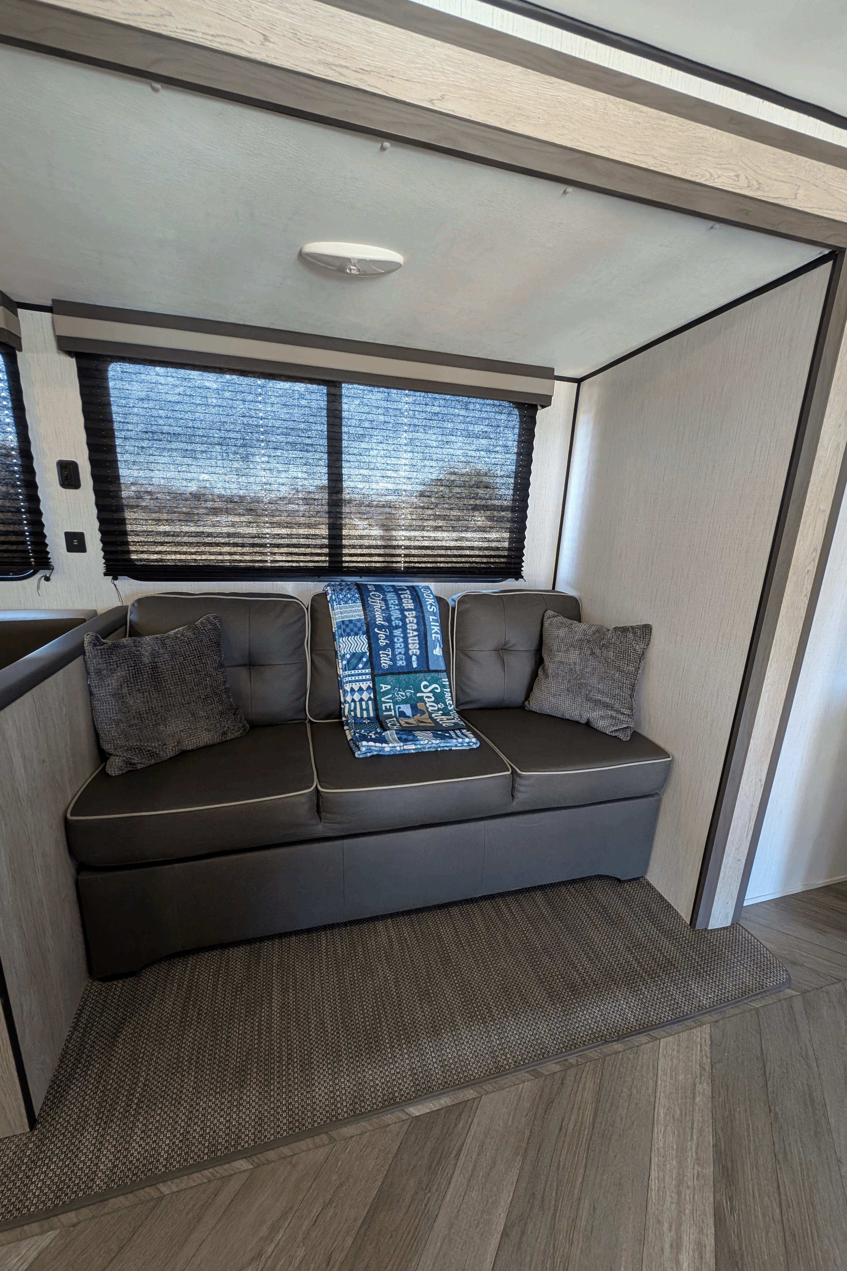 Heartland Prowler 320bh Travel Trailer