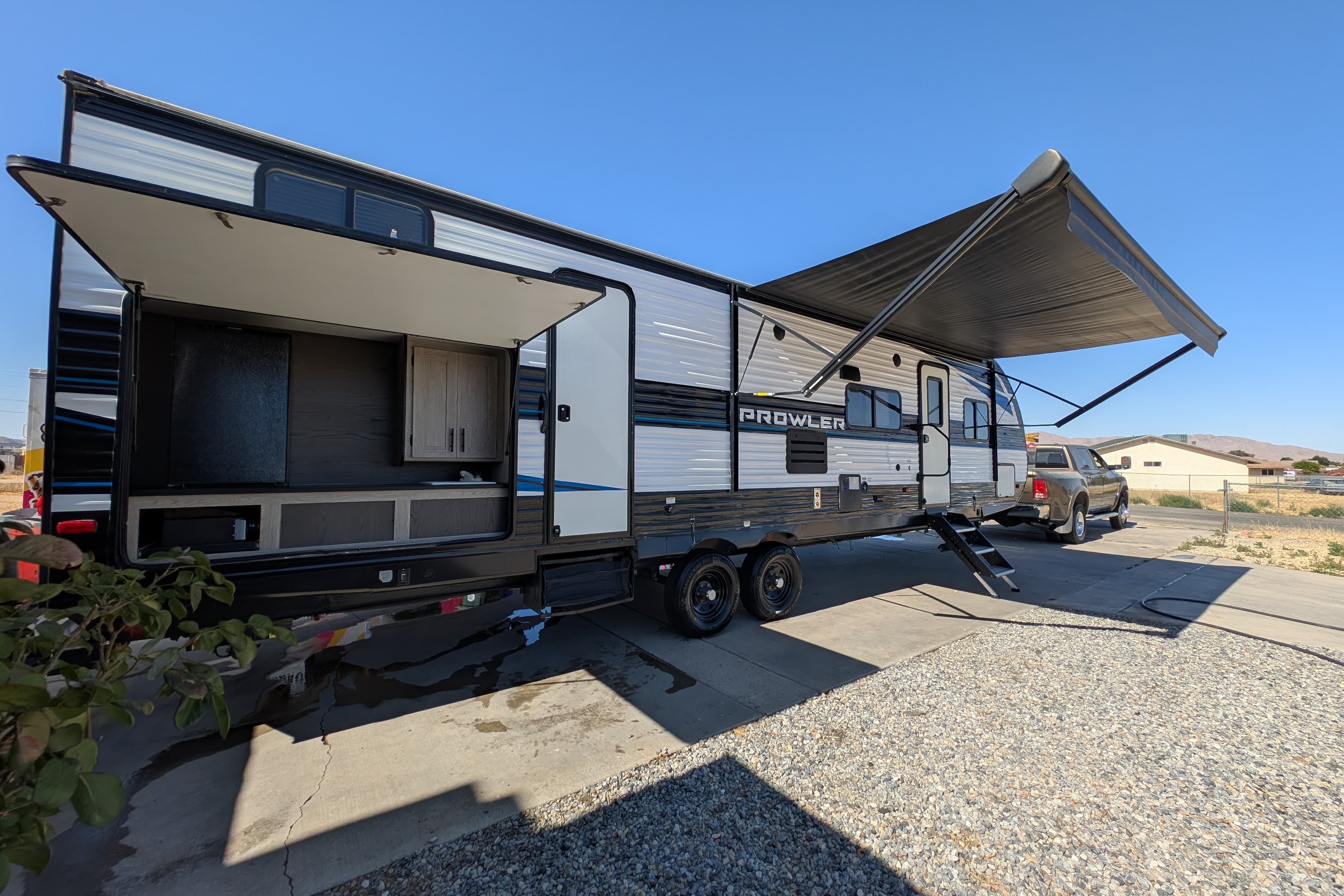Heartland Prowler 320bh Travel Trailer