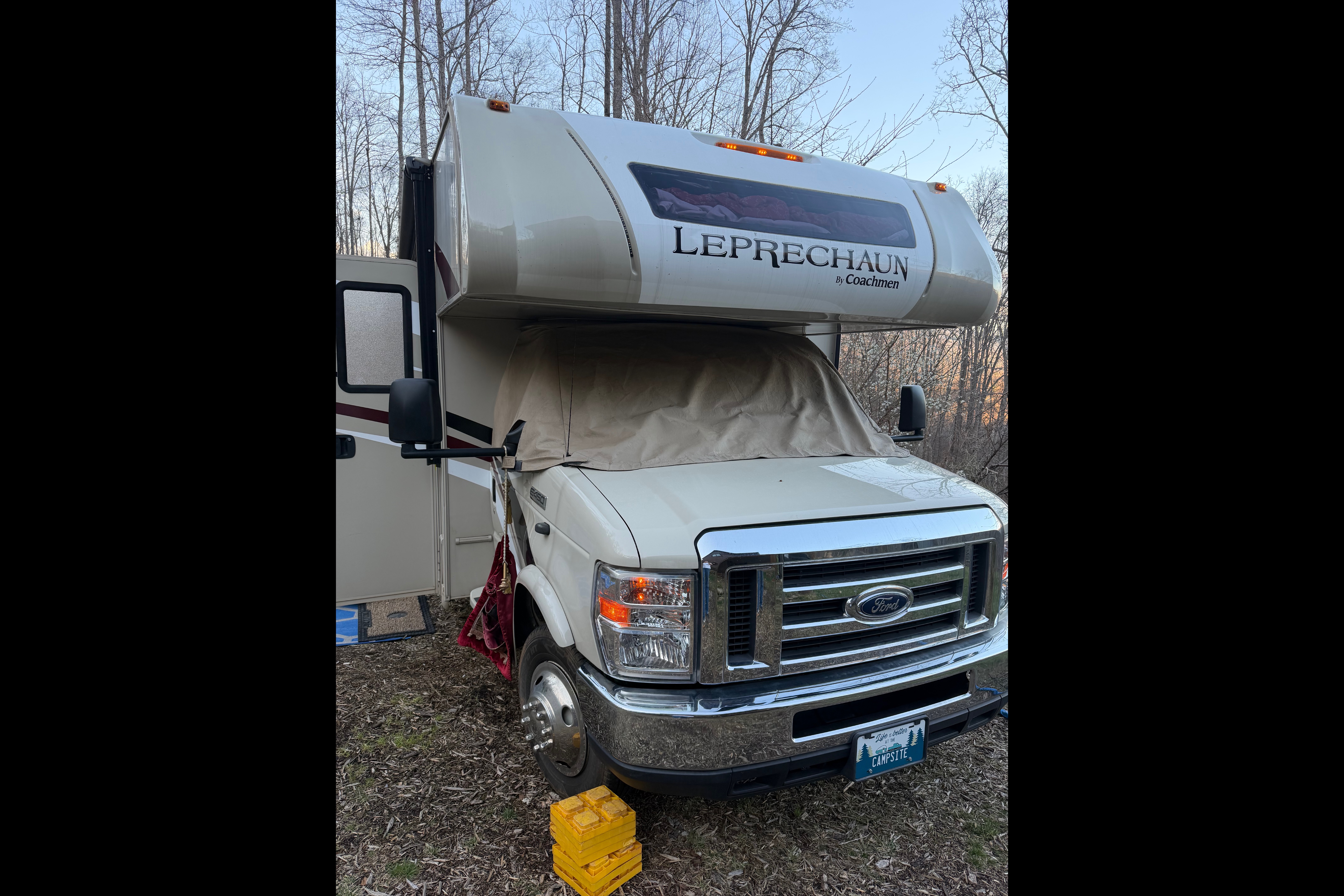 Lucky Coachmen Leprechaun Class C
