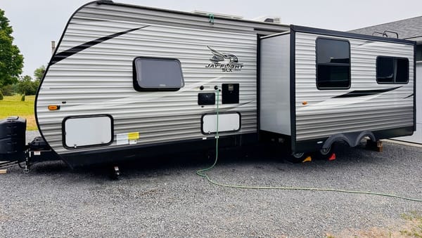 2021 26ft Travel Trailer
