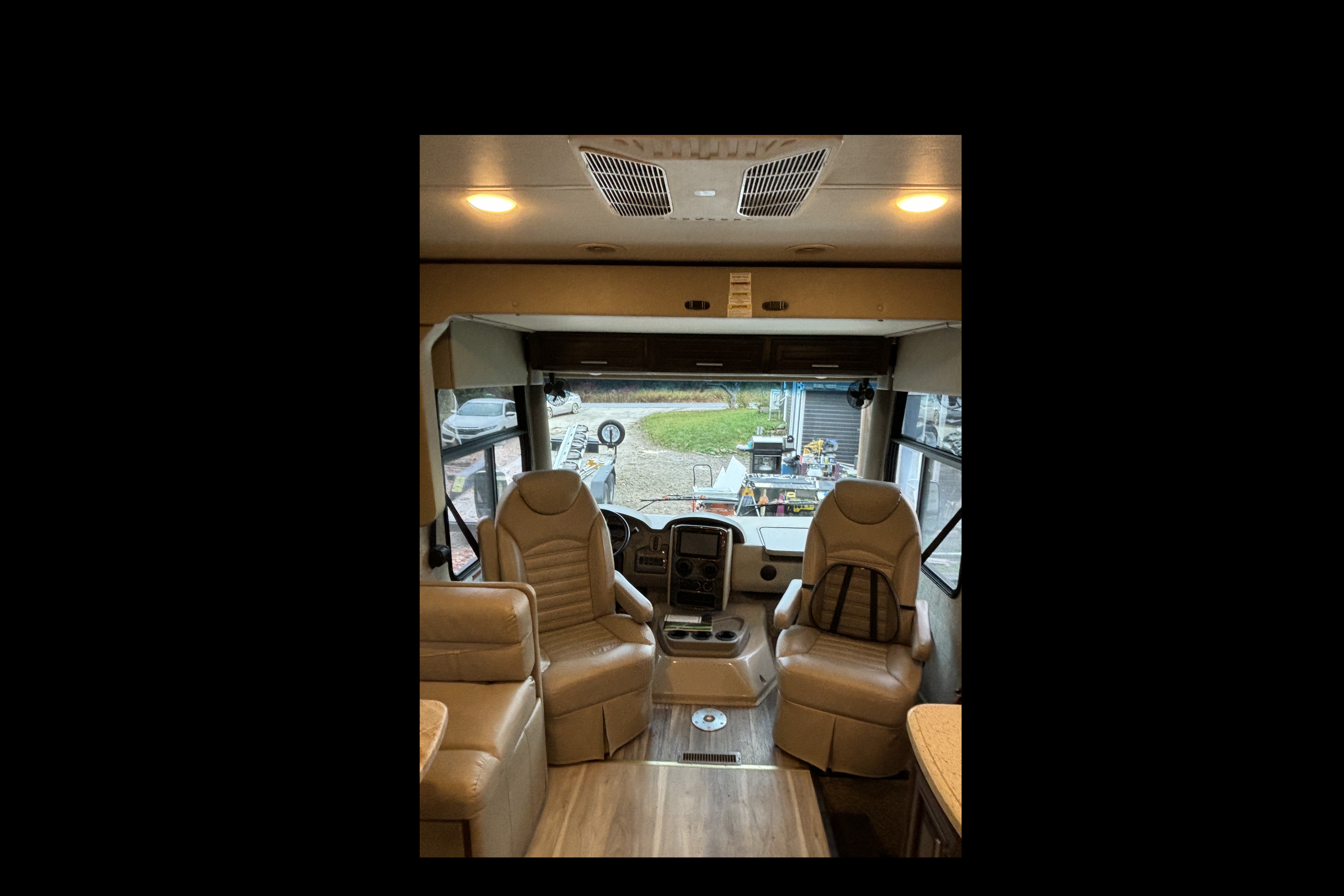 Jim's Thor Motor Coach Mirimar Class A