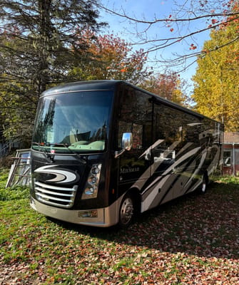 Jim's Thor Motor Coach Mirimar Class A