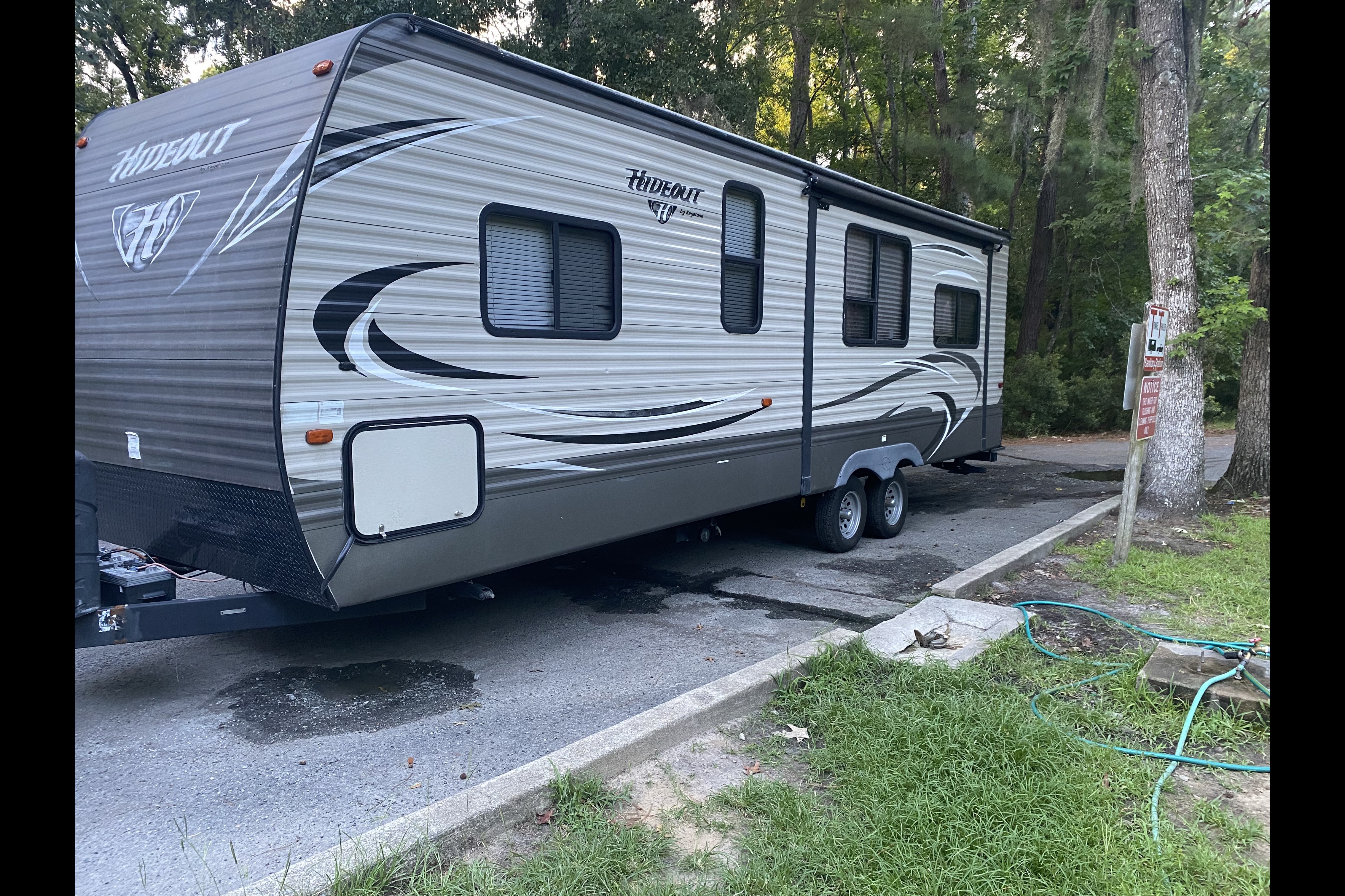 Lisa 's Keystone Hideout Travel Trailer