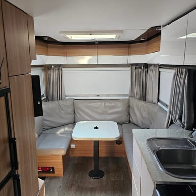Caravane de voyage tout-terrain Blackseries HQ21 2023/Blackseries HQ21 2023 Off-Road Travel Trailer