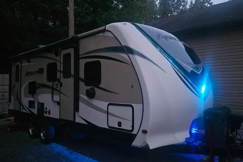 Christian's Dutchman Aerolite 242bhsl Travel Trailer