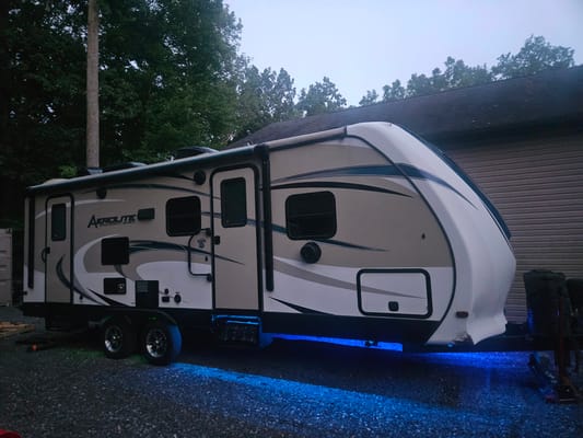 Christian's Dutchman Aerolite 242bhsl Travel Trailer