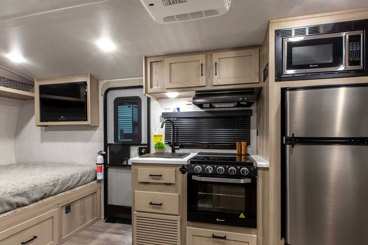 2022 Solar power off road adventure trailer E-Pro
