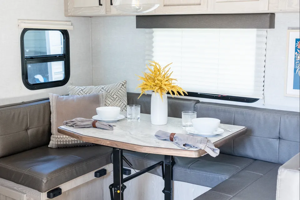"Rocky" Forest River Rockwood Mini Lite 2509S Travel Trailer