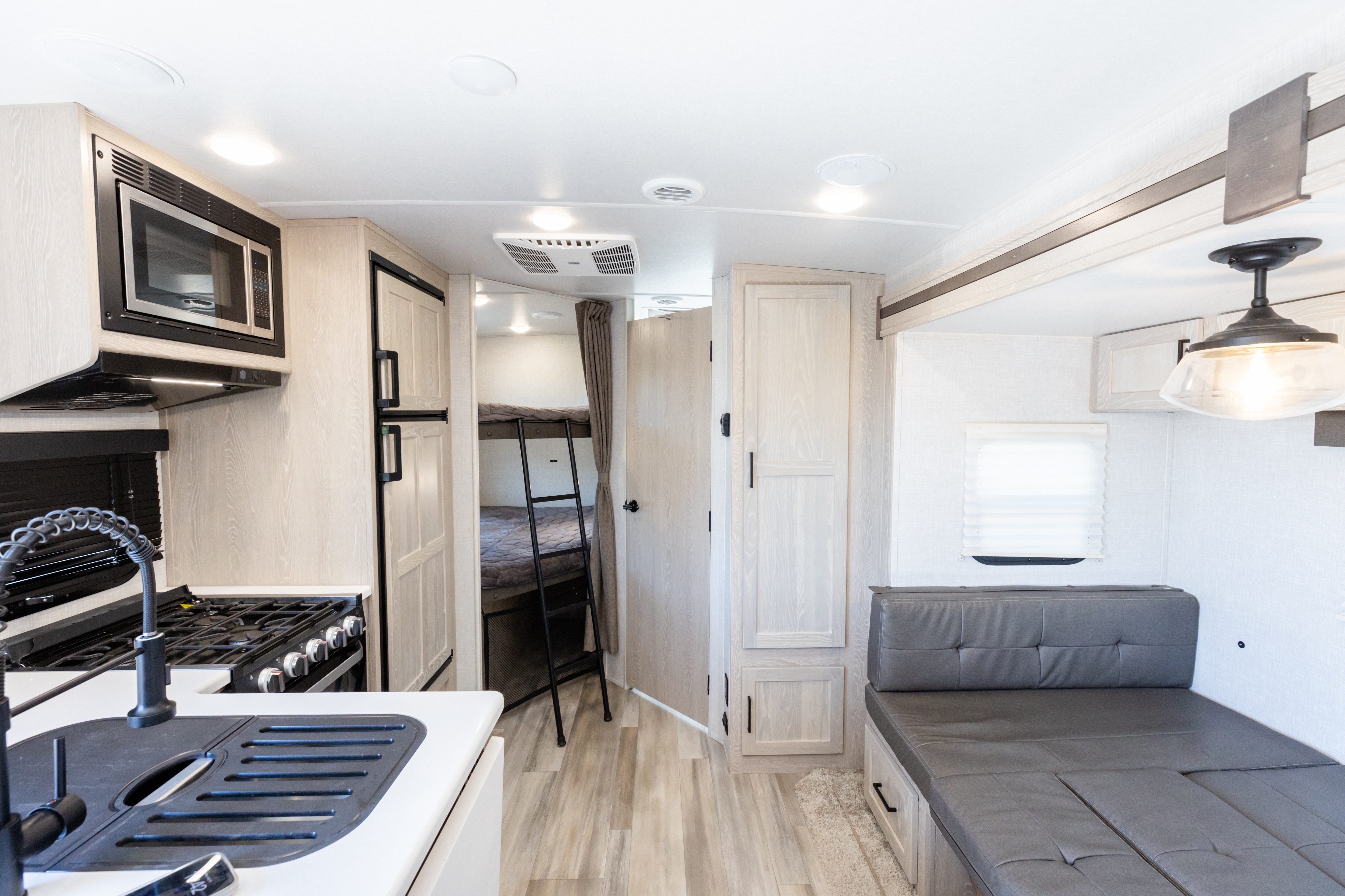 "Rocky" Forest River Rockwood Mini Lite 2509S Travel Trailer