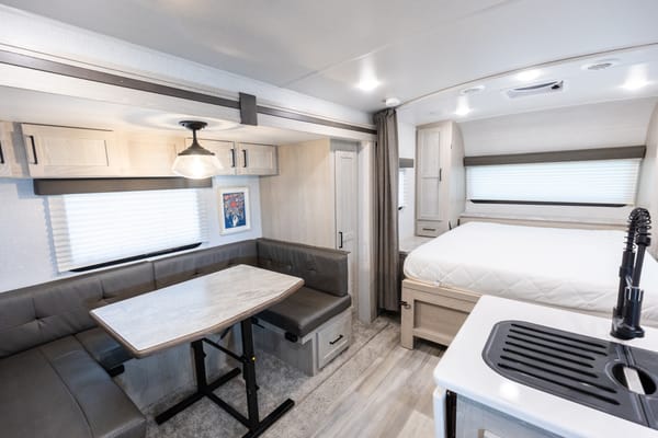 "Rocky" Forest River Rockwood Mini Lite 2509S Travel Trailer