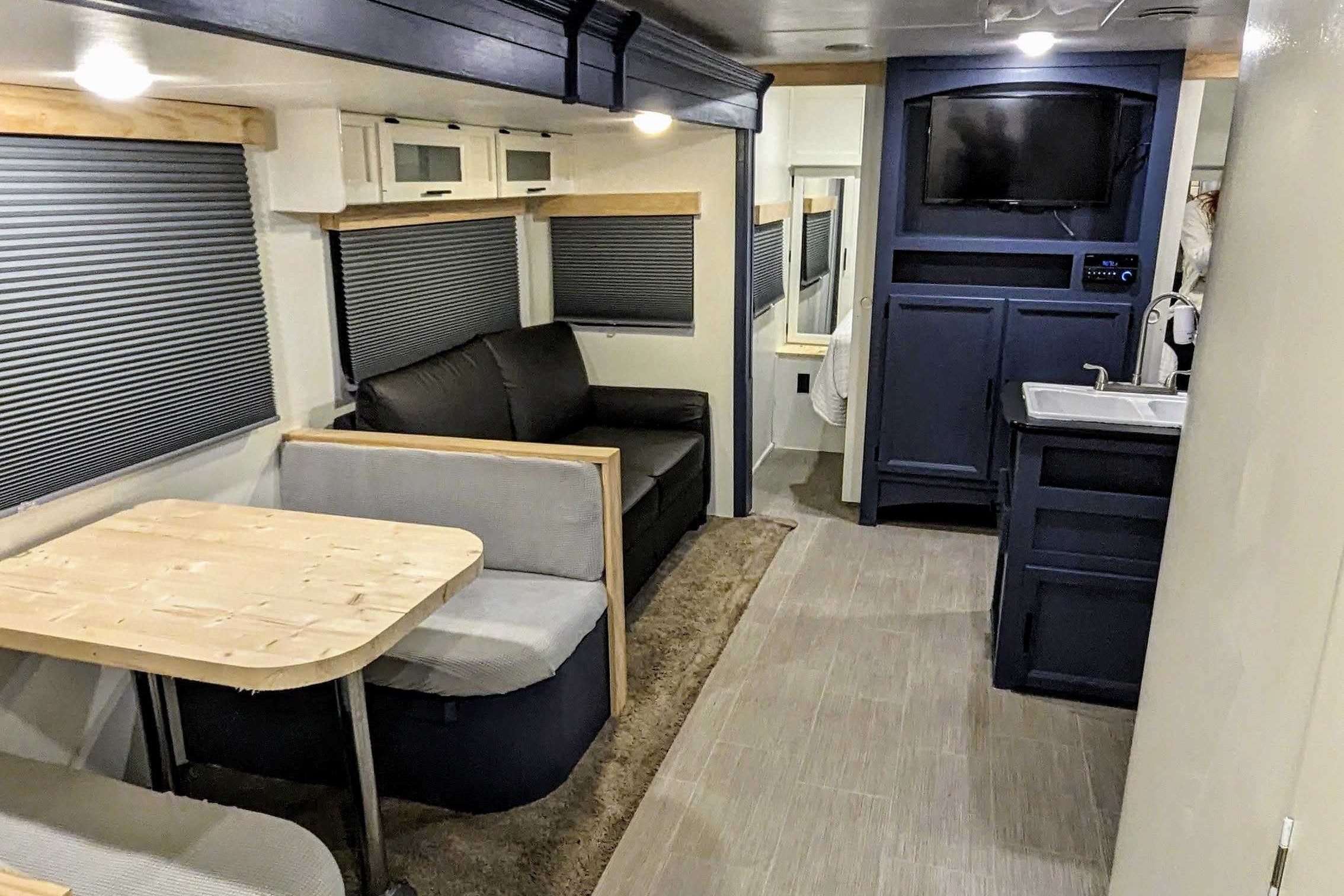 James's Dutchmen Kodiak Travel Trailer
