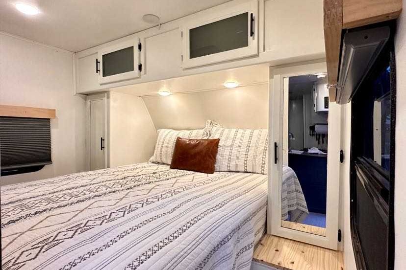 James's Dutchmen Kodiak Travel Trailer