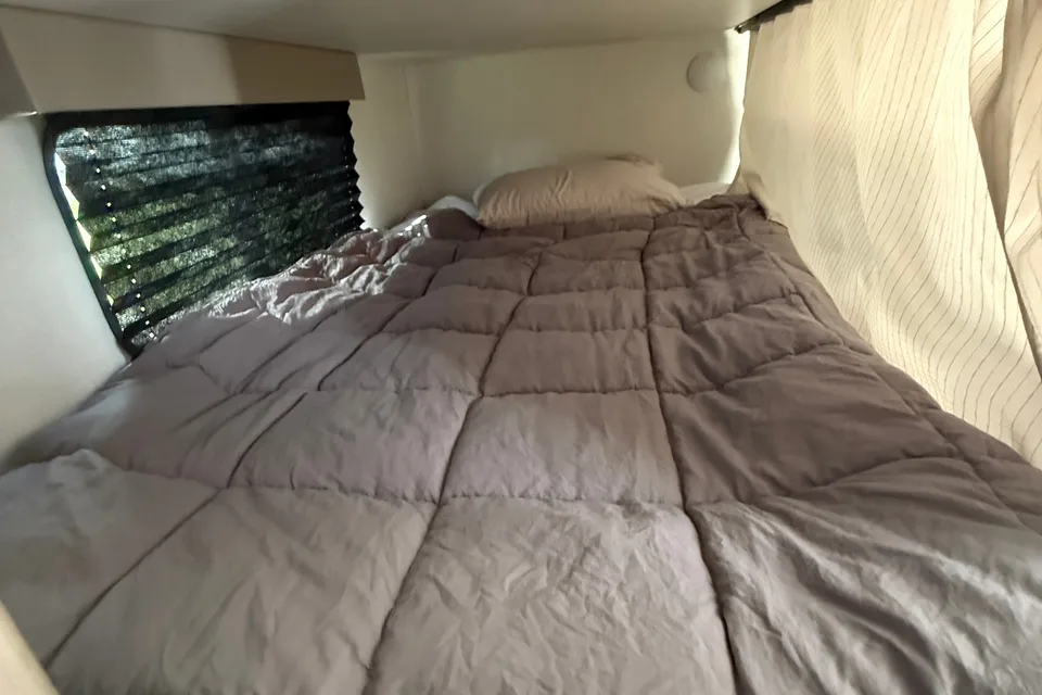 Clean & Comfortable 265BTH Camper