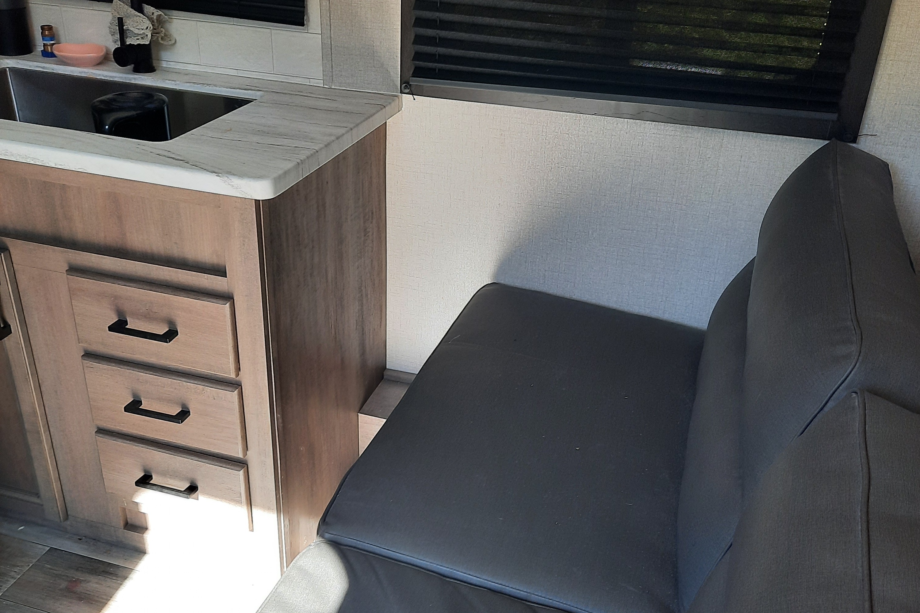 Jerry's Starcraft Bl25 Travel Trailer