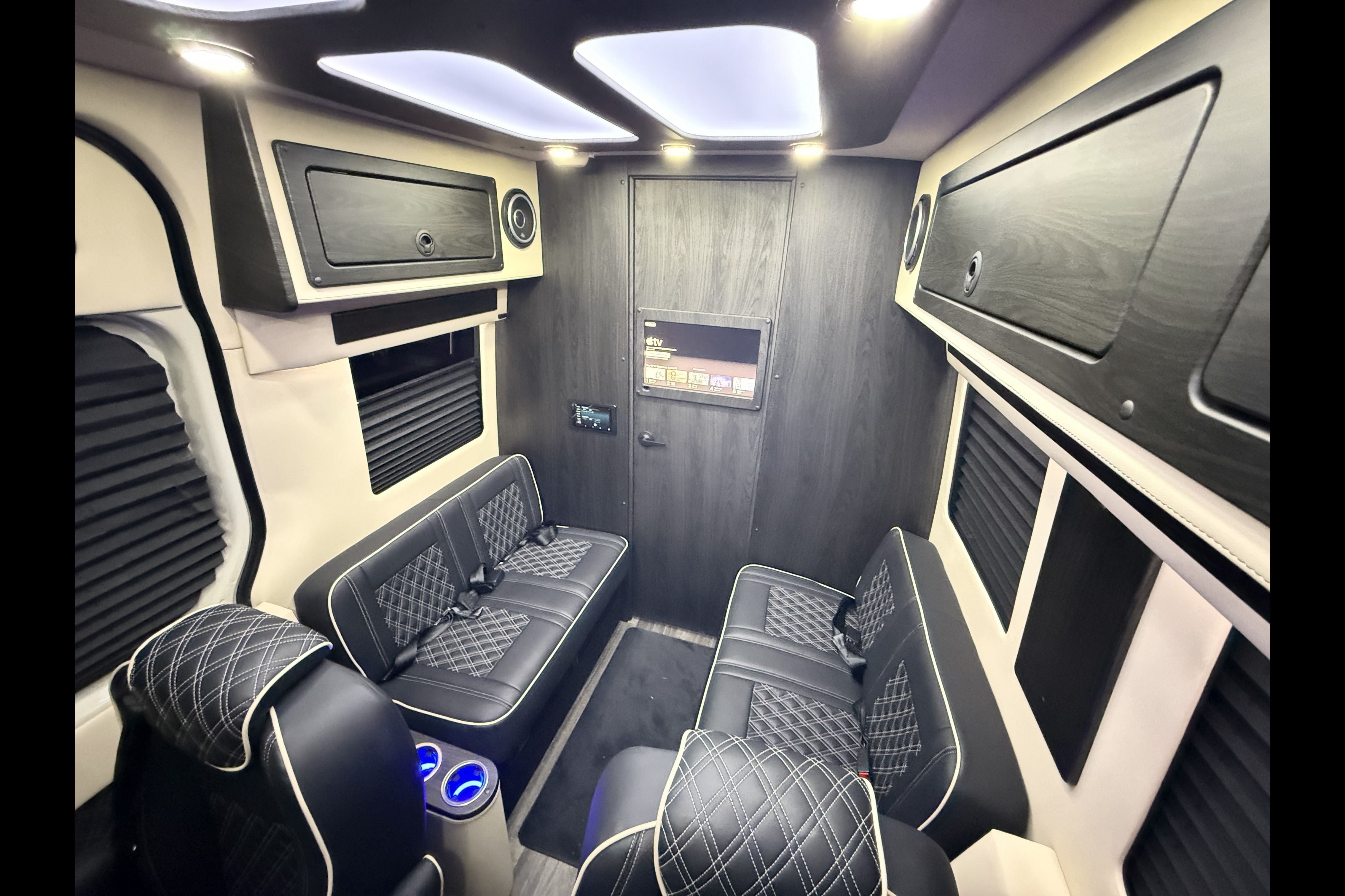 8 seater OGV V-Cruiser Class B