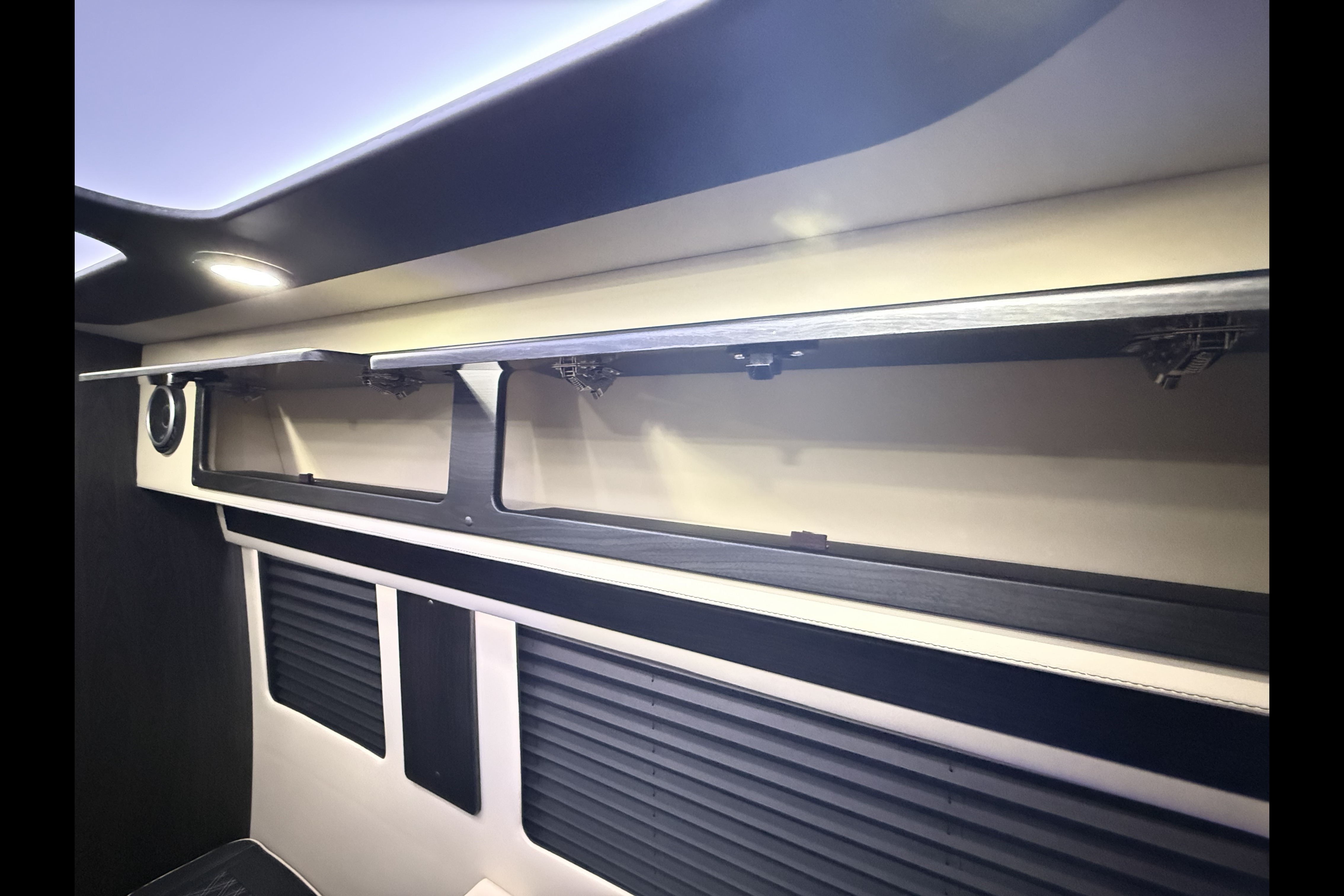 8 seater OGV V-Cruiser Class B