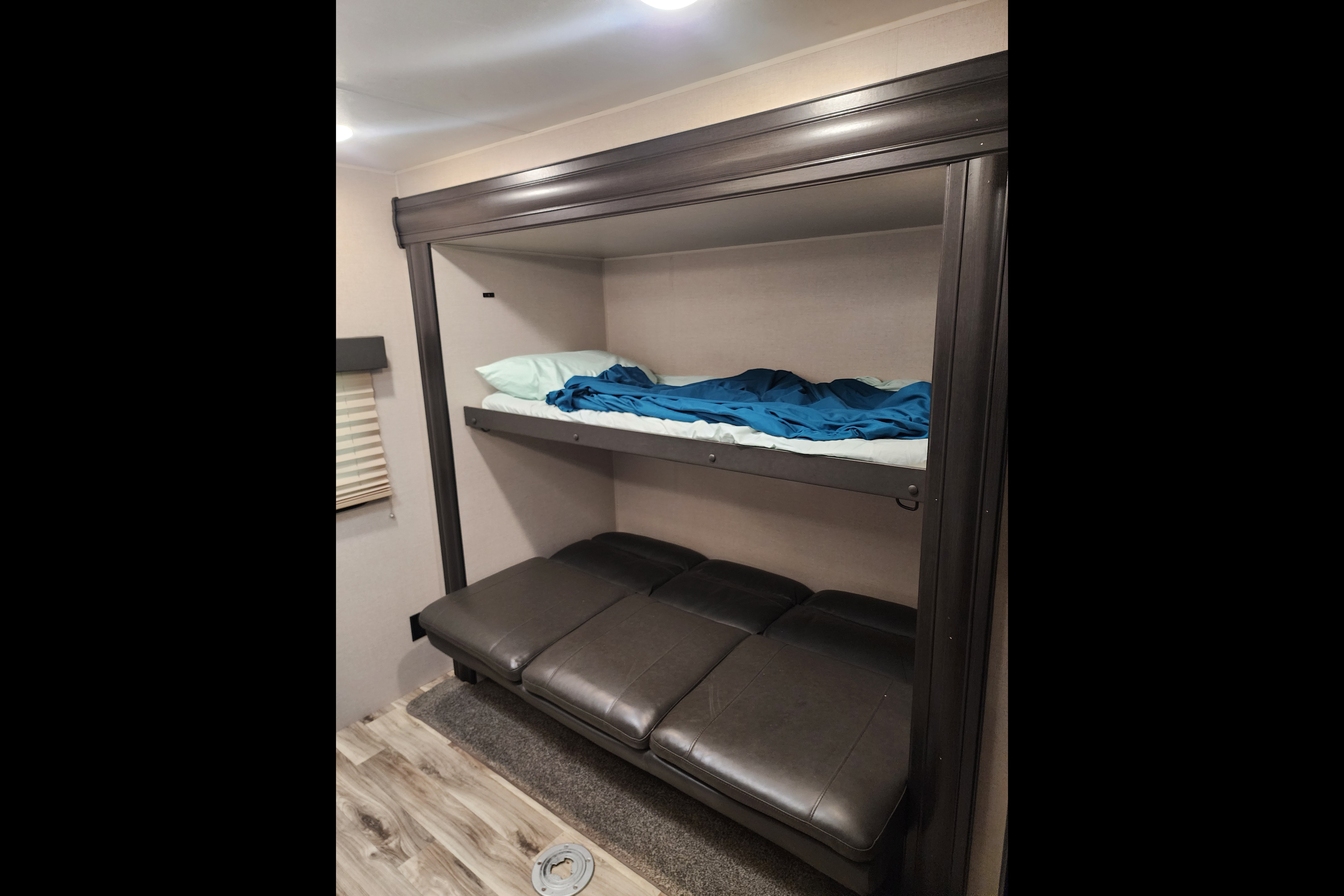 Ray Rays Travel Trailer with outdoor kitchen and bunk room
