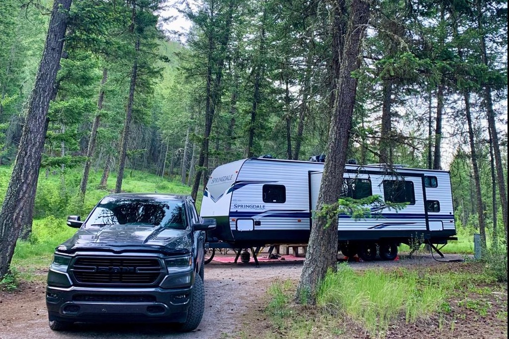 Freddy's Keystone Springdale 282BH Travel Trailer