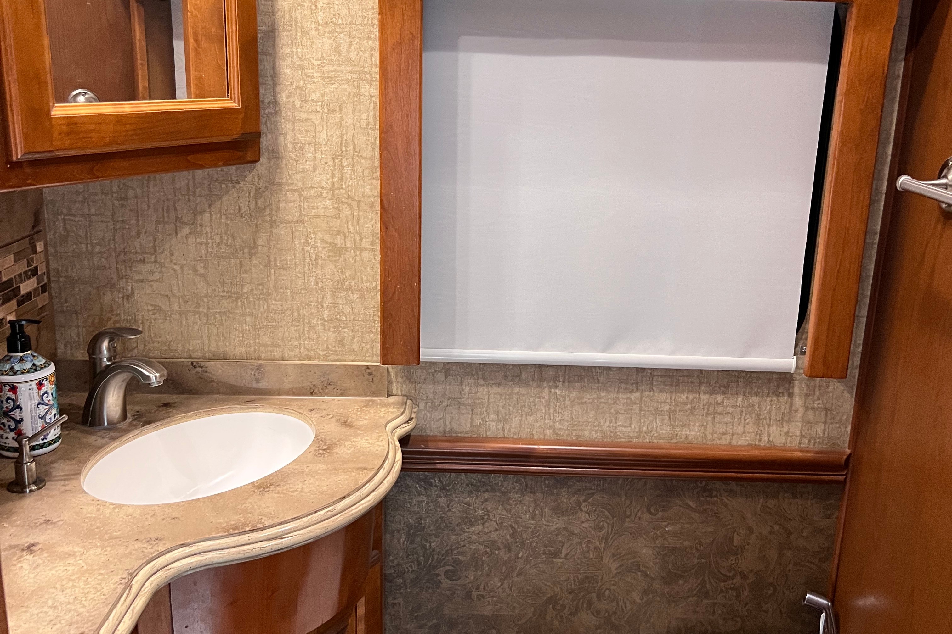 Tiffin Phaeton Luxury Motor Coach